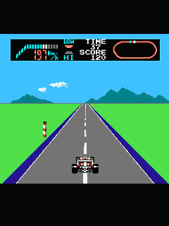 ファミコン「F1レース」のゲーム画面